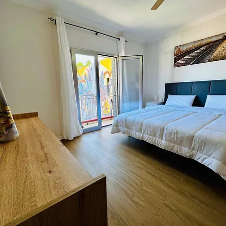 Atlantic Breeze Apartment