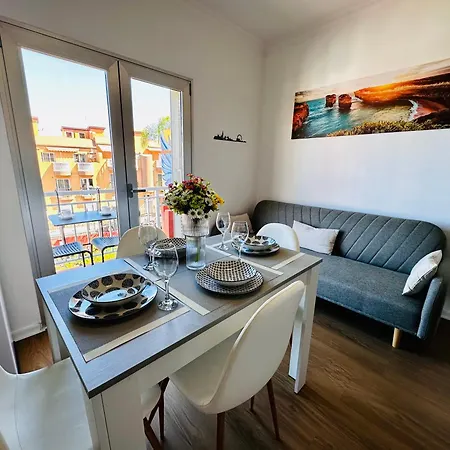 Atlantic Breeze Apartment